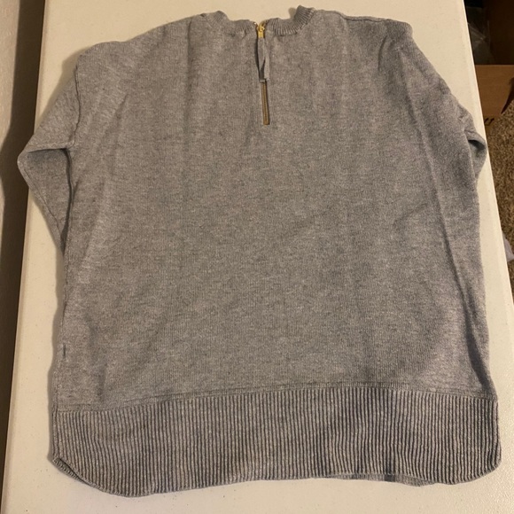 H&M zip back sweater - Picture 2 of 2